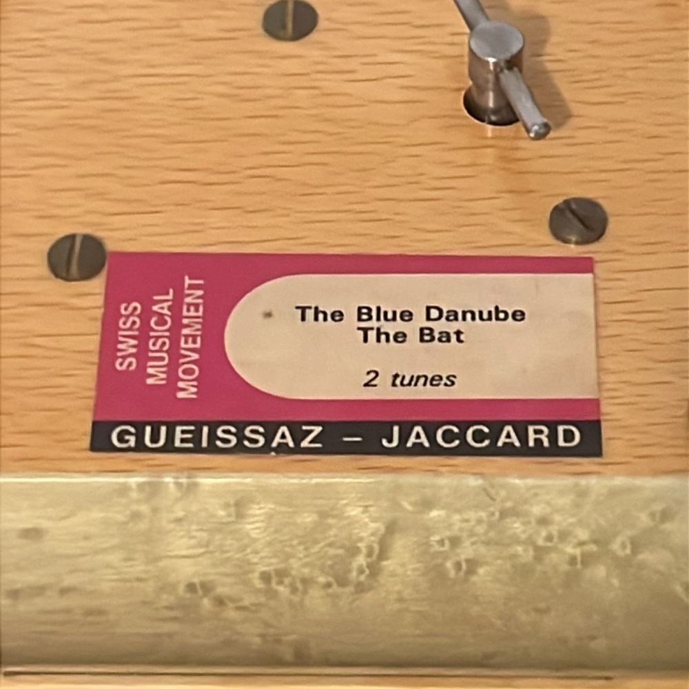 Swiss Musical Movement Gueissaz - Jaccard The Blue‎ Danube and The Bat Music Box - Picture 7 of 11